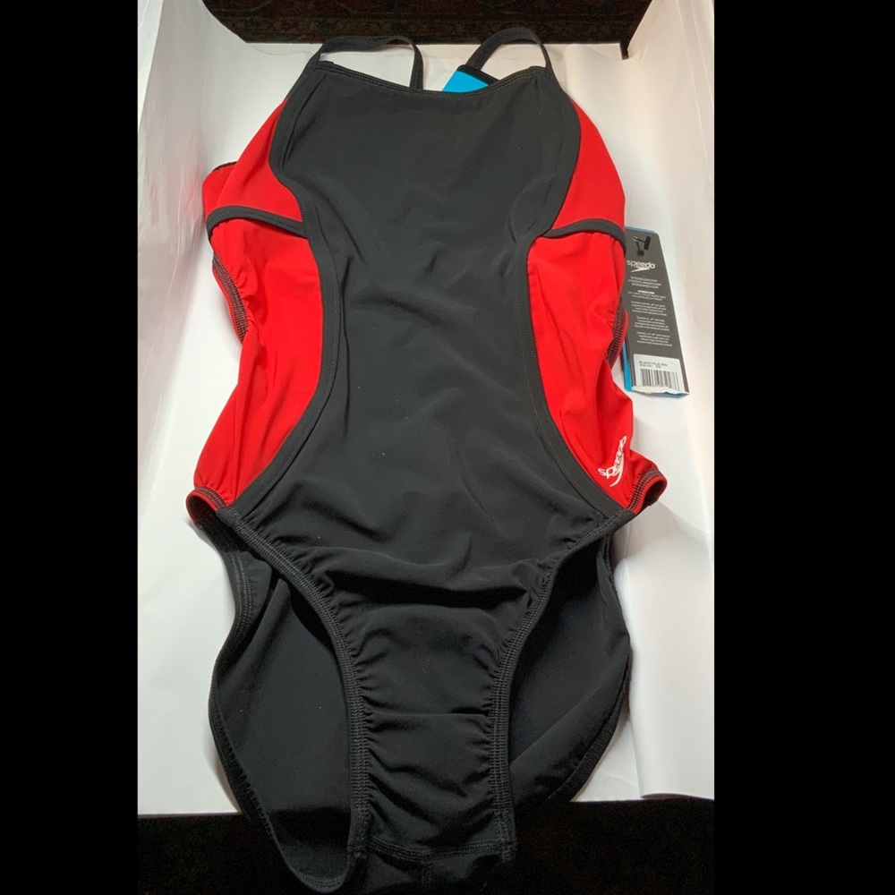 Speedo. Power PLUS, Free Back suit  - red/black US Sz 00 Race/Laps